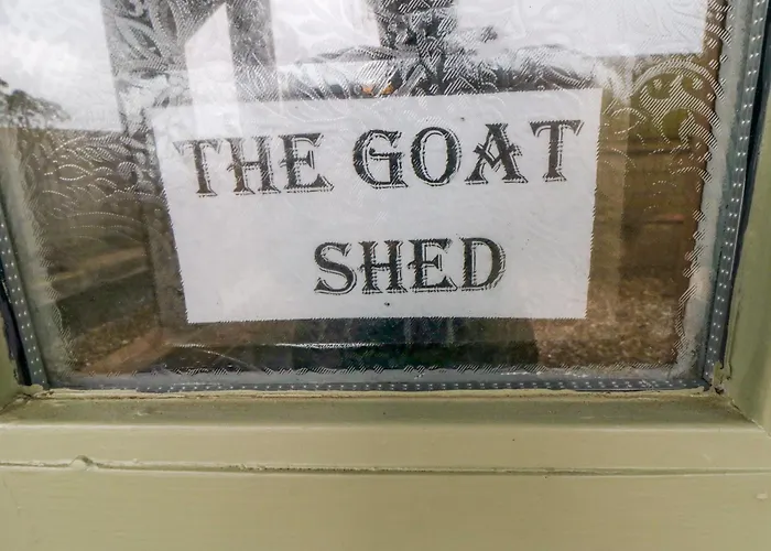 Сasa de vacaciones The Goat Shed *